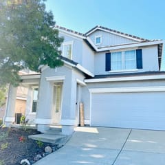 Remodeled 4BR near Historic Folsom · Walk to Shops · Pets OK