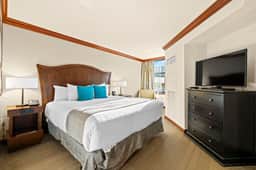 2-Suite King & Queens Combo, Sleeps 8-Valley View - Image 5