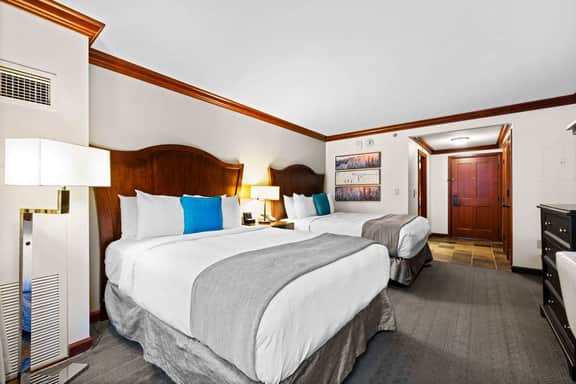 Deluxe Forest View Studio-No Resort Fees - Image 2